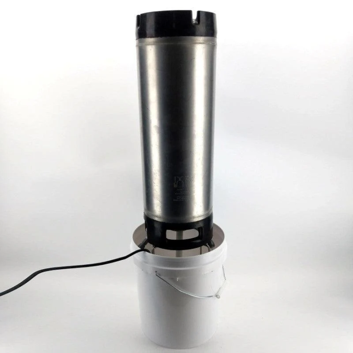 Lava-Barris e Fermentadores Bucket Blaster KegLand