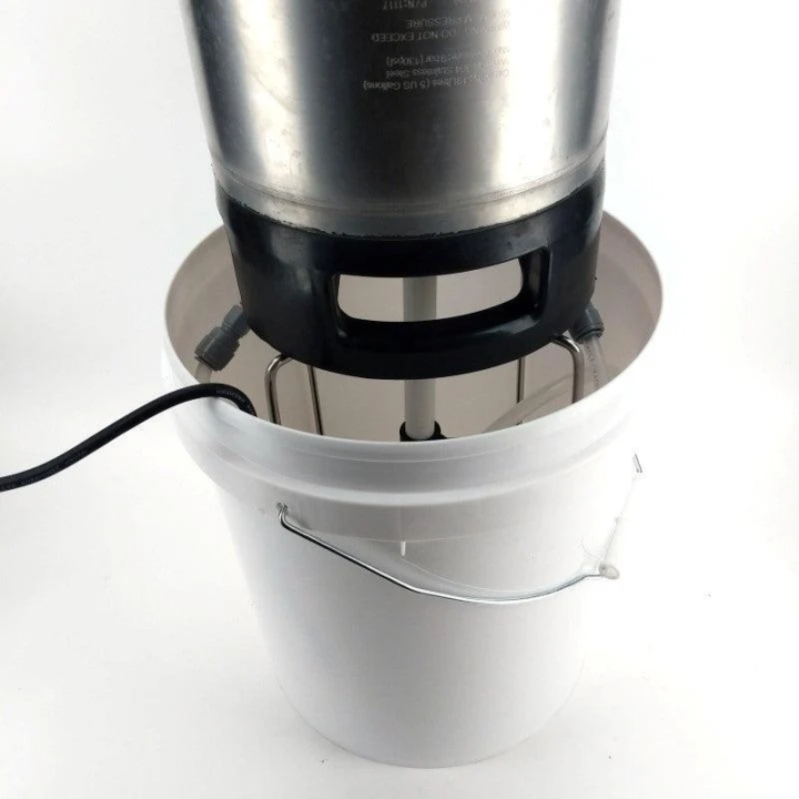 Lava-Barris e Fermentadores Bucket Blaster