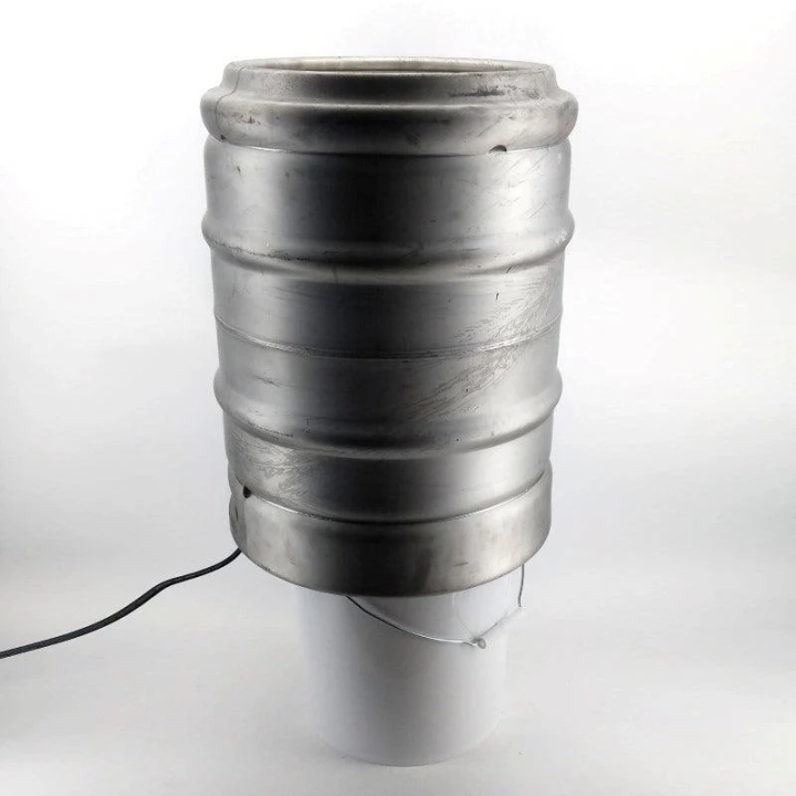 Lava-Barris e Fermentadores Bucket Blaster KegLand